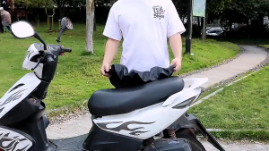 VICSTS ผ้าหุ้มเบาะมอเตอร์ไซค์ติดตั้งง่ายและยืดหยุ่นสูง อัพเกรดรุ่นใหม่ ใหญ่กว่าทนกว่า ใส่ได้กับรถทุกรุ่น ที่หุ้มเบาะรถมอเตอร์ไซค์