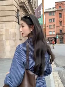 Dahong W479 เสื้อเชิ้ตแขนยาว คอปก เสื้อเชิ้ตลายแนวตั้งเอวผูก Freesize ลายริ้ว ลายทาง สไตล์เกาหลี พร้อมส่ง Lady ผู้หญิง Oversize