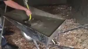 เครื่องพ่นปูนฉาบแบบพกพา เครื่องพ่นปูนฉาบ ความจุขนาดใหญ่ 3.5 ลิตร การฉีดพ่นแบบ 4 รูช่วยประหยัดเวลา ความพยายาม และวัสดุ