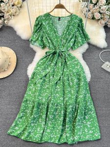 Chic Floral Print A-Line Dress with Waist Cinching Bow Tie Short Sleeve V-Neck Long Dress Elegant Korean Style Summer Dress
