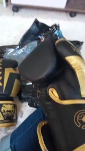 18.5 Venum professional ing gloves 10oz 12oz 14oz 16oz PU leather Muay Thai training ing gloves