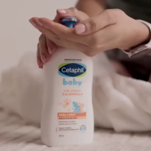 Cetaphil Baby Daily Lotion with Organic Calendula 400ml | 24H Moisture for Sensitive Skin | Hypoallergenic & Paraben-Free for Newborns
