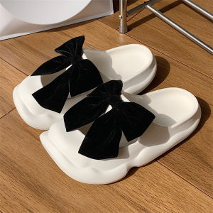 รองเท้าแตะ Mary Jane สำหรับผู้หญิงในช่วงฤดูร้อนที่มีดุมผีเสื้อ รองเท้าแตะแบบสวมหัว ส้นหนา กันลื่น รองเท้าแตะส้นแบนแบบสวมหัว