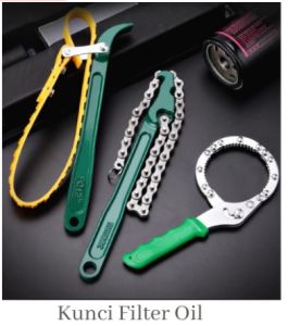 Kunci Pembuka Filter Oli Rantai 12 Inch Chain Oil Filter Wrench Universal\\n\\n Mengenal Kunci Pembuka Filter Oli Rantai\\n\\nKunci pembuka filter oli rantai 12 inch adalah alat yang digunakan untuk membuka filter oli pada motor dan kendaraan lainnya. Kunci ini memiliki panjang 12 inci dan dirancang khusus untuk memudahkan pekerjaan dalam perawatan kendaraan. Fungsi utama dari kunci pembuka filter oli rantai adalah untuk mengencangkan atau melepas filter oli pada motor atau kendaraan lainnya.\\n\\n Fungsi Kunci Pembuka Filter Oli Rantai\\n\\nKunci pembuka filter oli rantai memiliki beberapa fungsi penting, yaitu:\\n\\n- Memudahkan pengguna dalam mengencangkan atau melepas filter oli pada motor atau kendaraan lainnya.\\n- Memastikan bahwa filter oli terpasang dengan baik dan tidak longgar.\\n- Meningkatkan efisiensi waktu dalam melakukan perawatan kendaraan.\\n\\n Cara Kerja Kunci Pembuka Filter Oli Rantai\\n\\nKunci pembuka filter oli rantai bekerja dengan cara memasukkan ujung kunci ke dalam lubang filter oli dan memutar kunci tersebut untuk mengencangkan atau melepas filter oli. Kunci ini dirancang dengan bentuk yang pas pada filter oli, sehingga memudahkan pengguna dalam melakukan pekerjaan.\\n\\n Memilih Kunci Pembuka Filter Oli Rantai yang Tepat\\n\\nPada saat memilih kunci pembuka filter oli rantai, ada beberapa pertimbangan yang harus diperhatikan, yaitu:\\n\\n- Ukuran kunci yang sesuai dengan filter oli pada motor atau kendaraan lainnya.\\n- Kualitas bahan pembuatan kunci.\\n- Harga kunci yang sesuai dengan budget.\\n\\n Pertimbangan Saat Memilih Kunci Pembuka Filter Oli Rantai\\n\\nPertimbangan penting saat memilih kunci pembuka filter oli rantai adalah ukuran kunci yang sesuai dengan filter oli pada motor atau kendaraan lainnya. Kunci yang terlalu besar atau terlalu kecil dapat menyebabkan kerusakan pada filter oli dan membuat pekerjaan menjadi sulit.\\n\\n Tips Memilih Kunci Pembuka Filter Oli Rantai yang Berkualitas\\n\\nBeberapa tips memilih kunci pembuka filter oli rantai yang berkualitas adalah sebagai berikut:\\n\\n- Pilih kunci yang terbuat dari bahan yang tahan lama dan tidak mudah rusak.\\n- Pilih kunci yang memiliki ukuran yang pas dengan filter oli pada motor atau kendaraan lainnya.\\n- Pilih kunci yang memiliki harga yang sesuai dengan budget.\\n\\n Cara Menggunakan Kunci Pembuka Filter Oli Rantai dengan Benar\\n\\nUntuk menggunakan kunci pembuka filter oli rantai dengan benar, ada beberapa langkah yang harus diikuti, yaitu:\\n\\n1. Pastikan bahwa motor atau kendaraan lainnya sudah mati dan tidak ada tekanan pada sistem oli.\\n2. Tempatkan ujung kunci ke dalam lubang filter oli.\\n3. Putar kunci tersebut untuk mengencangkan atau melepas filter oli.\\n4. Setelah selesai, bersihkan kunci dan simpan di tempat yang aman.\\n\\n Langkah-langkah Menggunakan Kunci Pembuka Filter Oli Rantai\\n\\nLangkah-langkah menggunakan kunci pembuka filter oli rantai dengan benar adalah sebagai berikut:\\n\\n1. Matikan motor atau kendaraan lainnya dan pastikan tidak ada tekanan pada sistem oli.\\n2. Tempatkan ujung kunci ke dalam lubang filter oli.\\n3. Putar kunci tersebut untuk mengencangkan atau melepas filter oli.\\n4. Bersihkan kunci setelah selesai dan simpan di tempat yang aman.\\n\\n Perawatan Kunci Pembuka Filter Oli Rantai\\n\\nUntuk menjaga kunci pembuka filter oli rantai agar tetap awet dan tahan lama, ada beberapa hal yang perlu dilakukan, yaitu:\\n\\n- Bersihkan kunci secara rutin.\\n- Simpan kunci di tempat yang aman dan tidak terkena cuaca.\\n- Jangan menggunakan kunci untuk tujuan lain selain membuka filter oli.\\n\\n Aksesoris Motor dan Kendaraan Lainnya\\n\\nSelain kunci pembuka filter oli rantai, ada beberapa aksesoris motor dan kendaraan lainnya yang dapat digunakan untuk meningkatkan performa dan kenyamanan pengguna, yaitu:\\n\\n- Alat penyaring oli rantai.\\n- Kunci 12 inch untuk filter oli.\\n- Wrench universal untuk filter oli.\\n\\n Alat Penyaring Oli Rantai\\n\\nAlat penyaring oli rantai adalah alat yang digunakan untuk menyaring oli pada rantai motor atau kendaraan lainnya. Alat ini dapat membantu meningkatkan performa dan kenyamanan pengguna dengan menyaring partikel-partikel kecil yang dapat merusak rantai.\\n\\n Kunci 12 Inch untuk Filter Oli\\n\\nKunci 12 inch untuk filter oli adalah kunci yang dirancang khusus untuk membuka filter oli pada motor atau kendaraan lainnya. Kunci ini memiliki panjang 12 inci dan dirancang dengan bentuk yang pas pada filter oli.\\n\\n Wrench Universal untuk Filter Oli\\n\\nWrench universal untuk filter oli adalah alat yang dapat digunakan untuk membuka filter oli pada motor atau kendaraan lainnya. Wrench ini memiliki bentuk yang universal dan dapat digunakan pada berbagai jenis filter oli.\n}