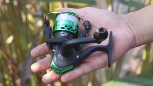 Sougayilang Alat Gulungan Pancing Putar Reel Pancing 5.2:1 Rasio Gir 6 Warna Dengan Senar Pancing Mini Untuk Air Laut Air Tawar