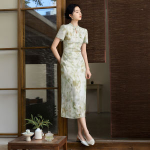 XIANGYING | Cheongsam-Inspired New Chinese Style Qipao Dress Female Pinched Waist Standing Collar with Buttons