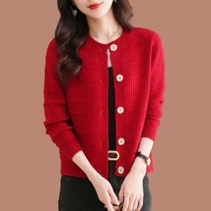 เสื้อคาร์ดิแกนถักคอตั้งผ้าขนสัตว์สำหรับผู้หญิง ฤดูใบไม้ผลิและฤดูใบไม้ร่วง เสื้อคลุมยาวเอวสูงสีแดง เสื้อคลุมแฟชั่นขนาดเล็ก เสื้อคลุมแบบสวมหัว