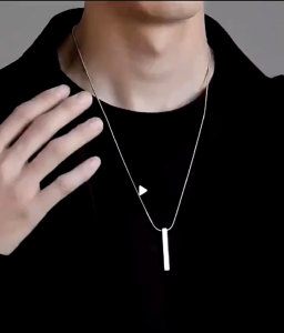 Kalung Titanium Cowo & Cewe: Model Tulang Belut yang Tidak Luntur Selamanya