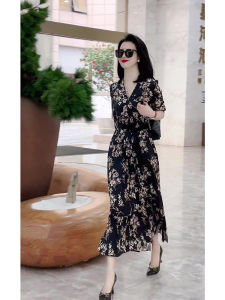 Elegant French High-End Floral Print Waist-Cinching Black Dress Womens Formal Occasion Skirt A-Line Long Dress V-Neckline