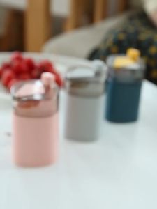 TwentyLife Toothstick Container Auto Pop-up Toothpick Holder Box Toothpick Dispenser Push Type 牙签盒/牙签罐/牙签筒创意自动弹出家用客厅按压式