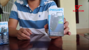 Máy Cạo Râu Du Lịch Philips PQ206 – Cạo Khô An Toàn 2 Đầu Dao Linh Hoạt Dùng Pin AA Phù Hợp Mang Theo Mọi Nơi