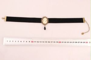 Choker Necklaces Adjustable Retro Velvet Womens Collar Elegant Black Velvet Necklace Clavicle Necklace with Neck Chain