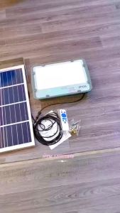 【GUARANTEE TO LIGHT 10-12H】/600w LED solar spotlight lampu