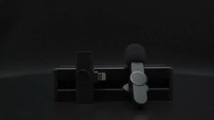 2 Mic/Mikrofon Wireless youtuber clip on bluetooth vlog Nirkabel/berkendara gratis/Pasang dan mainkan/Lavalier Mic Portabel Audio Video pembuatan Rekaman HP Klip Untuk IPhone Android Mic Wireless HP vlog youtube smartphone