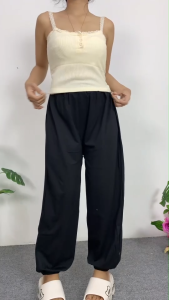 ชุดเซ็ตผู้หญิง  เสื้อสายเดี่ยวลูกไม้ดีไซน์หรูหรา + กางเกงสีดำ