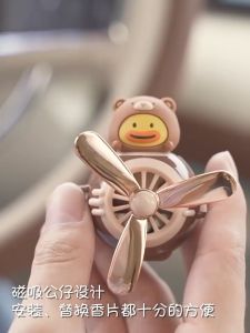 Car Air Freshener Aroma Diffuser Cartoon Pilot Rotating Propeller Airplane Style Auto Air Outlet Perfume Aromatherapy