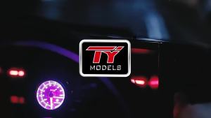 MAKEDA | 1:32 Scale AE86 LP770 Divo Sports Car Model Toy Pull Back Doors Opened Miniature Vehicles Toys Models Gifts for Best Friends