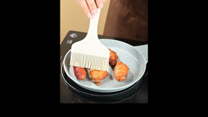 Basting Brush Silicone Pastry Baking Brushes Grill BBQ Sauce Marinade Meat Glazing Oil Brush Heat Resistant Kitchen Cooking Baste Pastries Cakes Desserts Dishwasher Safe