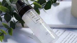 【BUY 1 TAKE 1】100ml Korean Makeup Fixer Setting Spray Lasting setting Moisturizing Oil Control Matte Finish Spray