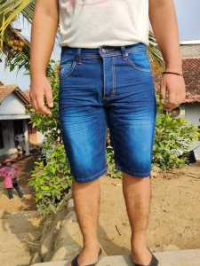Celana Jeans Pendek Pria: Tips & Trik Memilih dan Menggunakan
