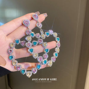 เข็มเงินต่างหูรูปหัวใจฝังเพชรฉลุลายเว่อร์ๆสไตล์ยุโรปอเมริกา INS ต่างหูตุ้มหูออกแบบพิเศษสำหรับผู้กลุ่มน้อยเครื่องประดับหูหรูหราสำหรับผู้หญิง