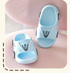 Slippers for Kids Boy Non-slip Sandals for Kids Girl Rubber Kids Slippers with LED Light Indoor Slippers for Childrens