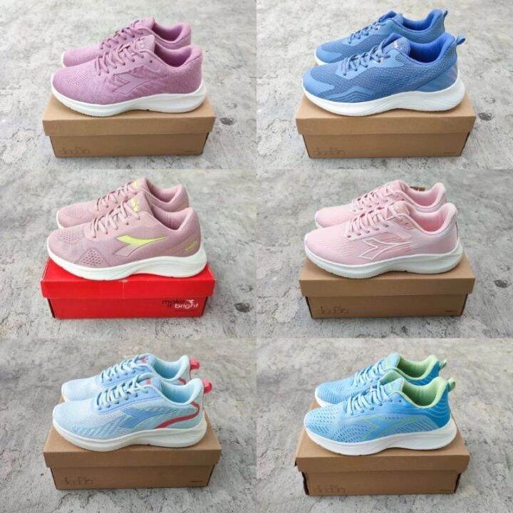 Harga sepatu 2024 running diadora wanita