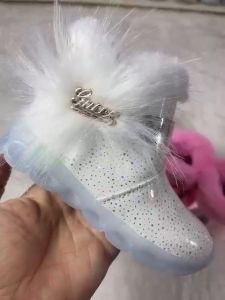 Renni - Sepatu LED Boots Anak Perempuan Bulu Bahan Glitter Lucu Pareasi Bulu-Bulu Love / Sepatu Boots MENYALA