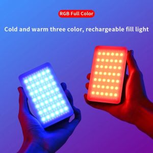 แผงไฟกล้อง LED แบบพกพา RGB แฟลชวิดีโอไฟ DSLR แบบชาร์จไฟได้สีเต็มรูปแบบสำหรับถ่ายภาพ Vlogการประชุมทางไกลผ่านระบบวิดีโอ