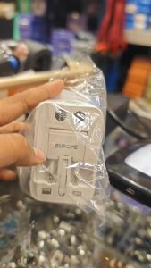 Colokan Universal Travel Adaptor Steker Listrik Serbaguna Multi International