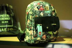 Belanja Tas Ransel Wanita Import & Desain Modern