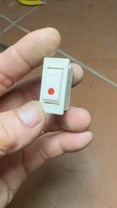 Bộ 10 công tắc 3 chân hàng tháo máy mới 99%