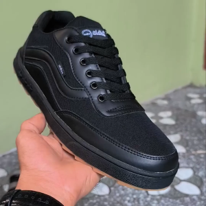 Sneakers Hitam Polos Sepatu Sekolah Pria Laki Laki Perempuan Untuk Sekolah SMP SMA bisa untuk Kerja