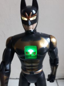 MAINAN ROBOT BATMAN NYALA BUNYI