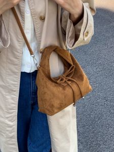 Stylish Retro Fashionable Womens Handbag Small Shoulder Bag Crossbody Bag Durable Nylon Strap Zipper Closure Commuting Bag