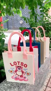 TÚI SÁCH NHÂN VẬT VẢI NỈ ÉP LOẠI DÀY 30X26X10. NHÂN VẬT HOẠT HÌNH ĐÁNG YÊU