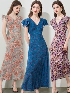 Mo | ชุดเดรสไหมคอวีแขนพองลายดอกไม้สไตล์ฝรั่งเศสสำหรับผู้หญิง ชุดเดรสฤดูร้อน 2025 ทรงเอเอวสูง กระโปรงทรงเอ