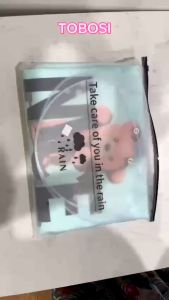 Áo mưa thời trang in hình gấu có khoá kéo tiện lợi - Áo mưa nữ thời trang nữ in hình Gấu