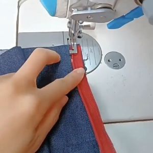 ตีนผีซิป ตีนผีซิปซ่อน ตีนผีซิปซ่อนข้างเดียว ตีนผีT168 ตีนผีS518L ตีนผีจักรเย็บอุตสาหกรรม