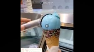 ที่ตักไอศกรีมคลาสสิค ช้อนตักไอศกรีม แตงโม สเตนเลส อเนกประสงค์ ทนทาน เสริมสวยผิวหน้า 10 ประกันชั้น