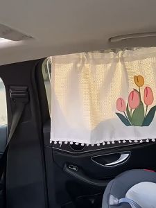 Rèm Vải Cách Nhiệt Hình Chữ nhật Thêu Hoạ Họa Tiết Dễ Thương Có Cục Hít Gắn Cửa Sổ Xe Ô Tô otofunmoclan