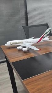For Emirates Airlines A380 Scale Aircraft 1/160 New Plane Model Resin with Landing Gear Wheels Light Collections Displays Gift