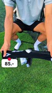 ถุงเท้ากันลื่น ครึ่งแข้ง สีขาว/สีดำ - สีขาว