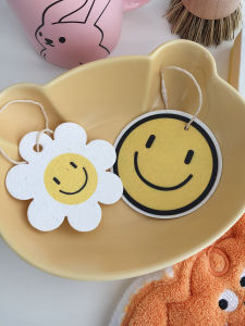 Smiley Flower Design Dishwashing Sponge Kitchen Cleaning Tool Wood Pulp Cotton Hanging Hook Scrubber Non-Damaging to Pot