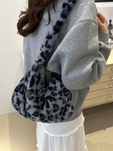 Túi Đeo Vai Họa Tiết Da Báo Mềm Mại Dung Tích Lớn Cho Nữ Mùa Thu Đông Thường Ngày Túi Tote Đơn Giản Thời Trang Đi Làm