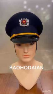 Mũ kêpi màu tím than kèm sao cho bảo vệ