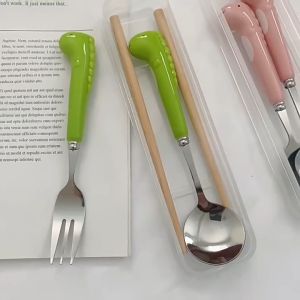 Bộ Thìa Dĩa Nĩa Cá Nhân Họa Tiết Khủng Long Tay Cầm Bằng Sứ Inox 304 Chống Rỉ - Hộp Thìa Dĩa Văn Phòng