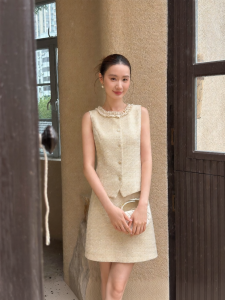 XXNING | Bộ Áo Và Chân Váy Cổ Lace Pháp Elegance