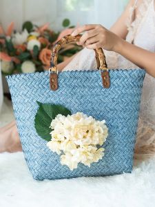 Large Capacity Straw Woven Beach Bag Womens Handbag Holiday Vacation Photo Prop Soft Handbag  Style No Shoulder Strap