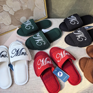 Adjustable Slippers Comfortable Embroidered Checkered Non-Slip Indoor Home Floor Mat Slippers for Couples Spring Autumn Use